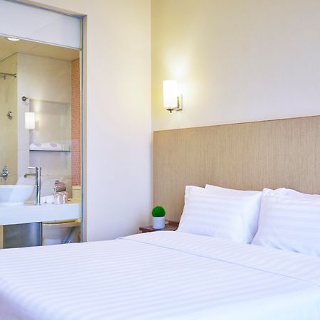 Hotel Cozi Harbour View Hong Kong Exterior photo